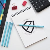 Stylo anti bactérien BK 77 Pentel pointe fine 0.7 mm - Image 3