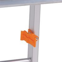Escabeau professionnel aluminium avec rampe - Manutan Expert - Image 10