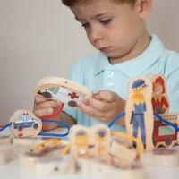 La famille des métiers à lacer - Image principale