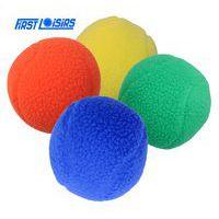 Lot de 4 balles en tissu polaire dia 7.5cm - Image principale