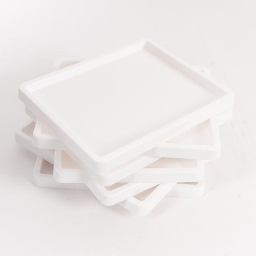 Illustration de : Plateau de mélange de couleurs - Plastique résistant - Classmates