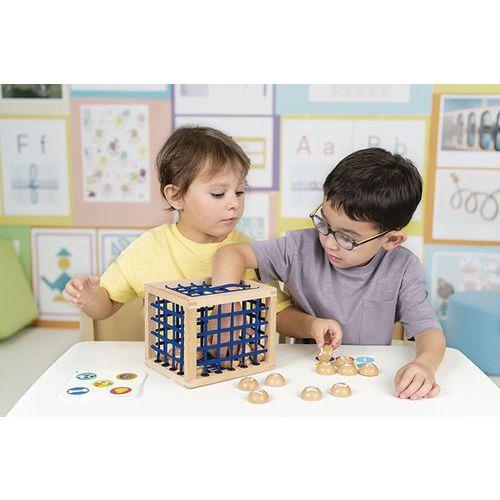 Illustration de : Sors-moi de là ! les lettres-Nathan