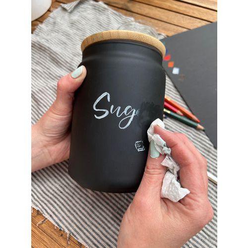 Illustration de : Crayon effaçable à sec multi-surfaces blanc - Stabilo