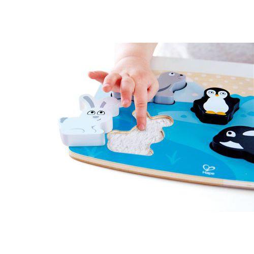 Illustration de : Puzzle tactile animaux polaires - Hape
