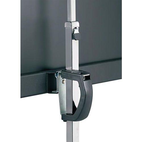 Illustration de : Ecran de projection portable Cross Screen - Oray