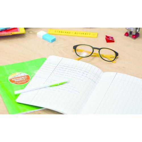 Illustration de : Carnet piqué déficients visuels - Clairefontaine