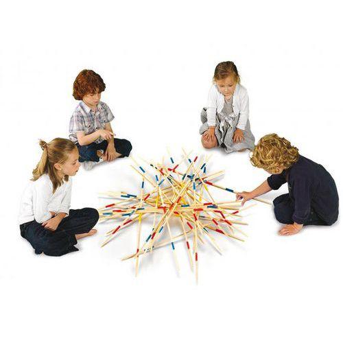 Illustration de : Mikado géant - Jeu d'adresse