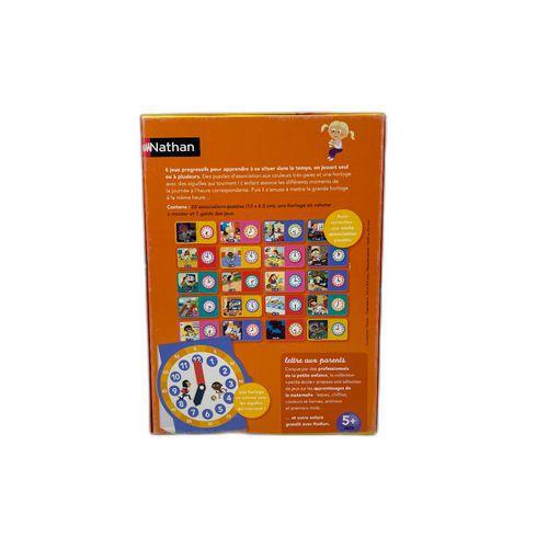 Illustration de : La petite école - L'heure - 2014 - Reconditionné - Nathan