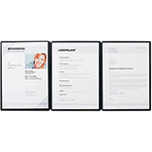 Illustration de : Chemise de présentation Straight