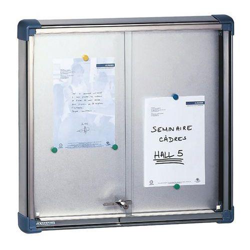 Illustration de : Vitrine affichage Inox fond tôle porte coulissante Ulmann