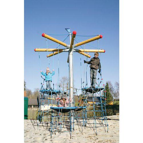 Illustration de : L'Arbre aux Nids perchés Midi Huck