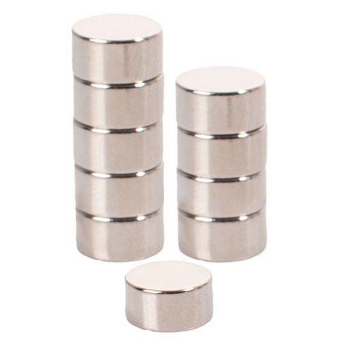 Illustration de : Aimant extra fort - 10 mm - Lot de 10 - Manutan Expert
