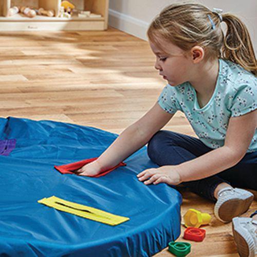 Illustration de : Couverture sensorielle imperméable - Hope Education