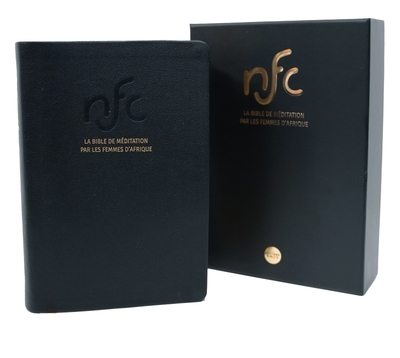 La bible de méditation par les femmes d'afrique - nouvelle français courant - noire, cuire, souple, - Image principale