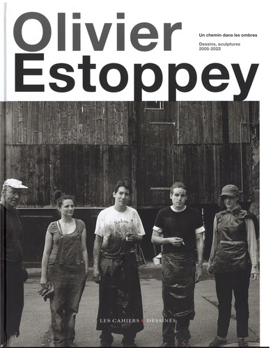 Un chemin dans les ombres - Image principale