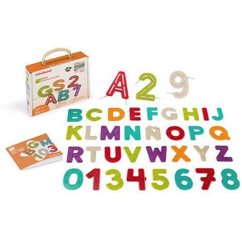 Illustration de : Ensemble lettres et chiffres à lacer - Miniland