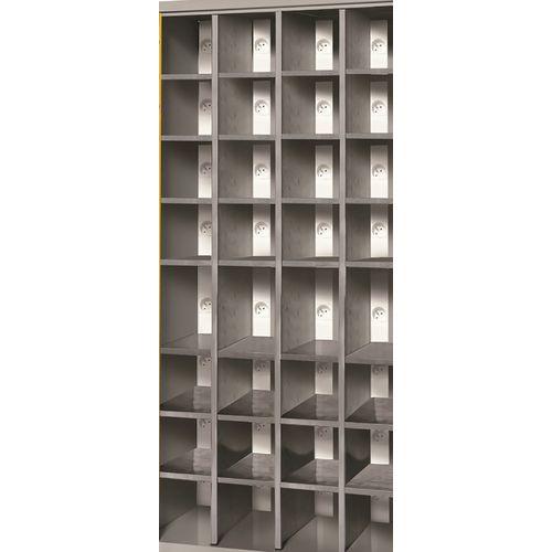 Illustration de : Rampes 8 prises électriques - Manutan Expert