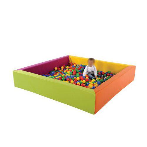 Illustration de : Piscine à balles carrée - Manutan Expert