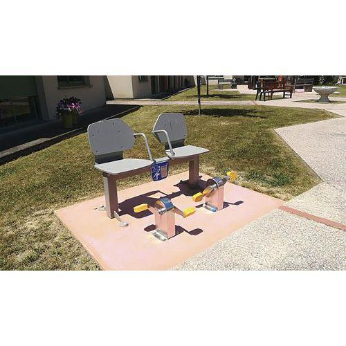 Illustration de : Banc double avec pédales
