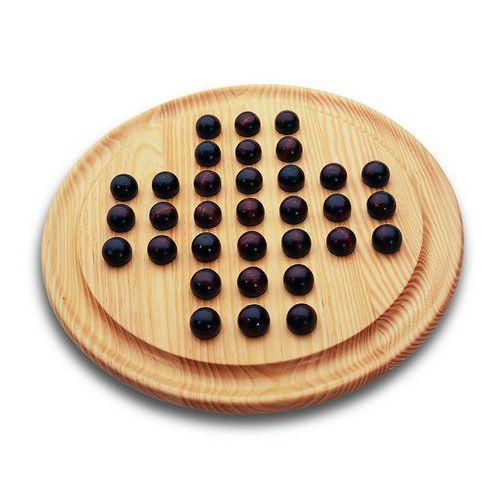 Illustration de : Solitaire en bois - Cayro