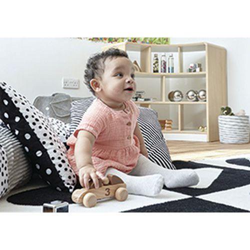 Illustration de : Véhicules de course en bois - 3 pièces - Hope Education